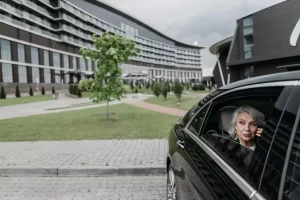 Lire la suite à propos de l’article VTC Écologique : Véhicules Hybrides et Transport Durable à Paris